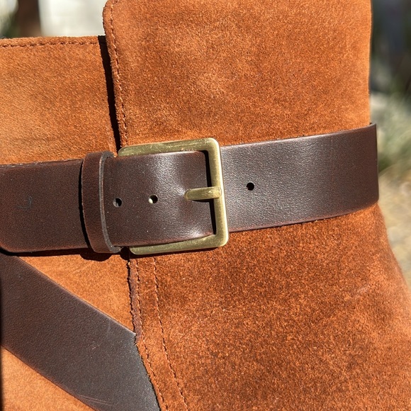 NIB Clarks zip-up booties - Picture 10 of 13